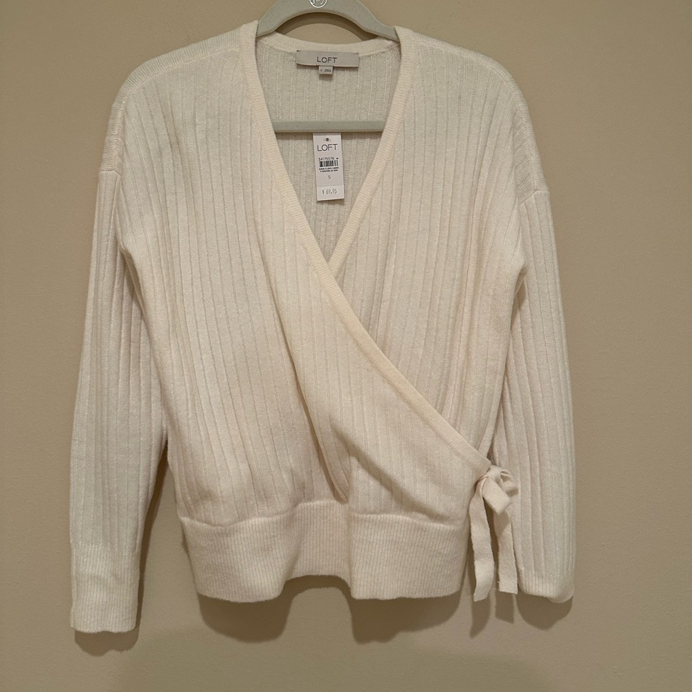 NWT. Loft cream sweater. Size S. Long sleeved , acrylic and polyester.